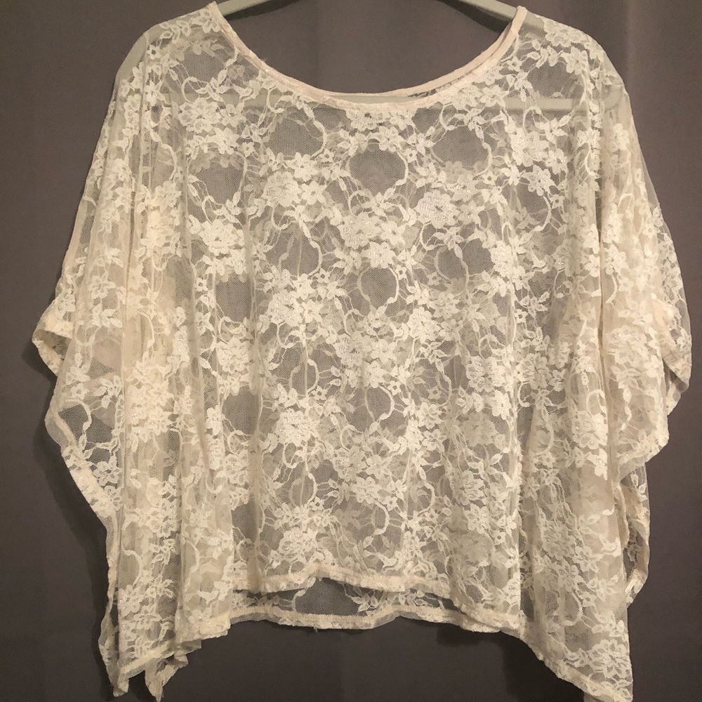 H&M SIZE 2 crop lace batwing top
